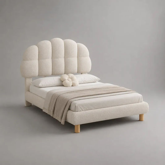 Lit double 160 x 200 cm en tissu bouclé crème avec tête de lit festonnée, 178 x 220 x 150 cm